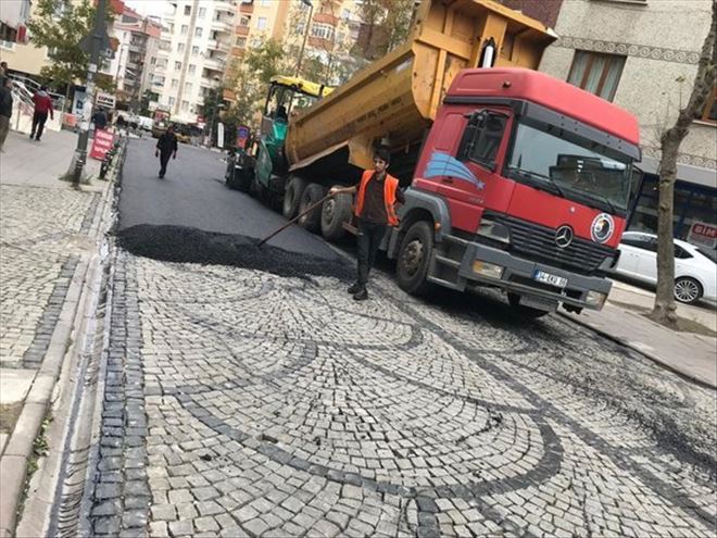 Garip Asfalt Hikayesi Mahalleyi İkiye Böldü