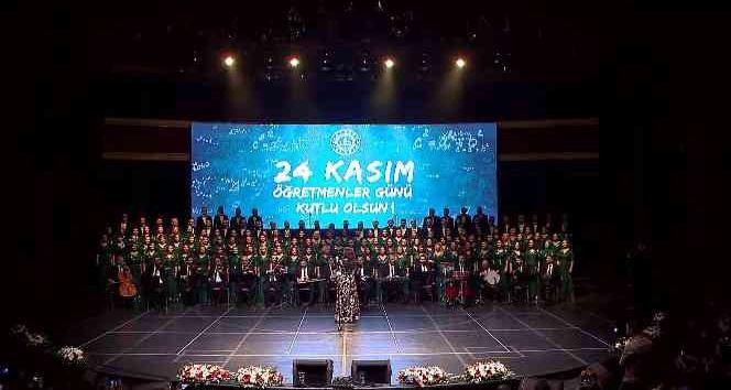  140 Öğretmen, Usta İsimlerle Birlikte Konser Verdi