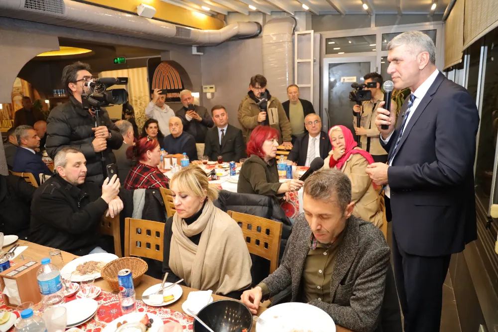 EKŞİ “MALTEPE’DE DOKU DEĞİŞİYOR. SİZLERLE BİRLİKTE TARİHİ BİR ZAFERE İMZA ATIYORUZ”