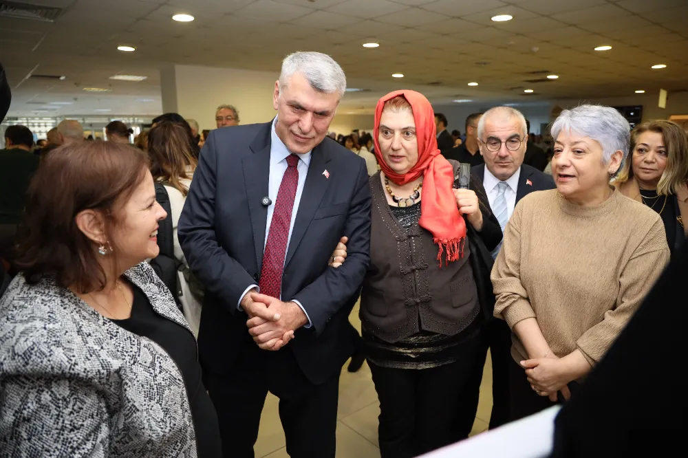 KADEM EKŞİ, “100. YILIN IŞIĞINDA CUMHURİYET KADINLARI” SERGİSİNİN AÇILIŞINA KATILDI
