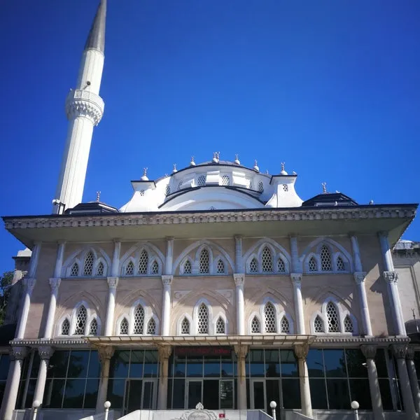   CAMİNİN YIKILIP MÜZE YAPILMASI TEPKİLERE  YOL AÇTI