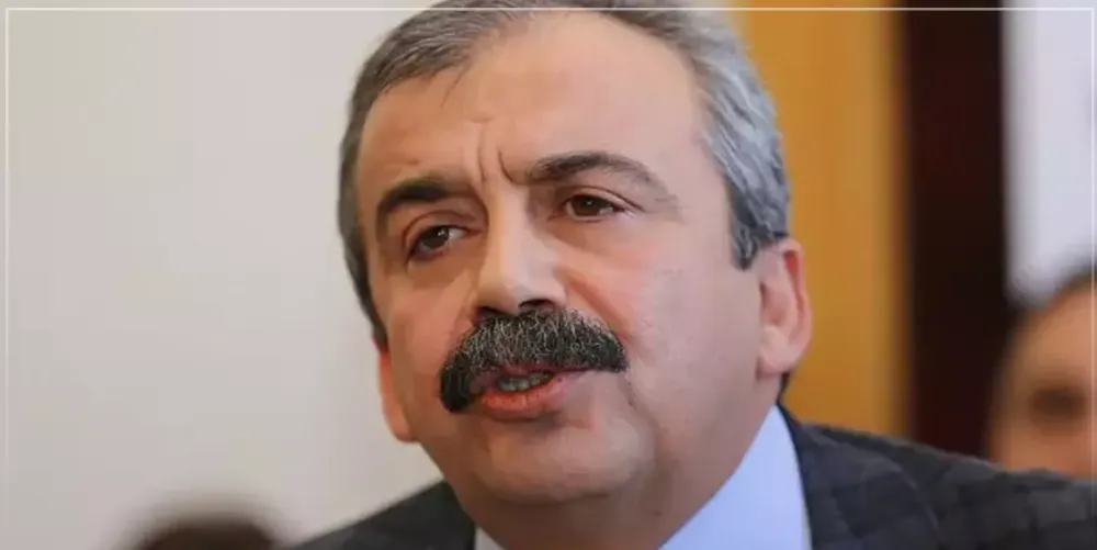 Sırrı Süreyya Önder Hayatını Kaybetti