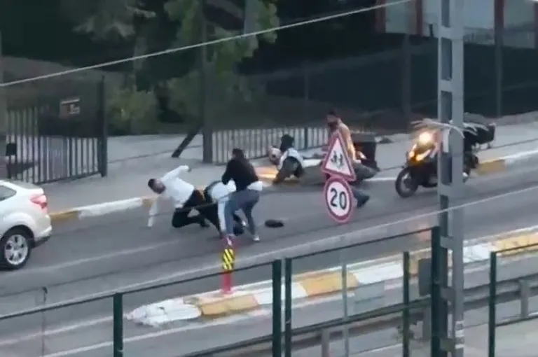 Pendik’te yol verme kavgası